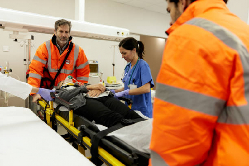 Empresa Que Faz Remoção de Pacientes Acamados Vila Nogueira - Remoção de Pacientes em Ambulância